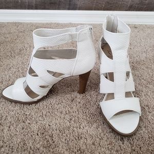 Vera Wang heels